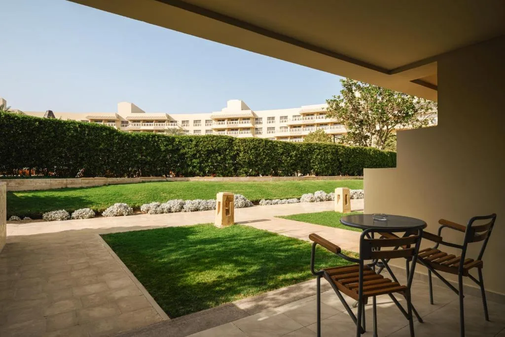 Sindbad Club: another view