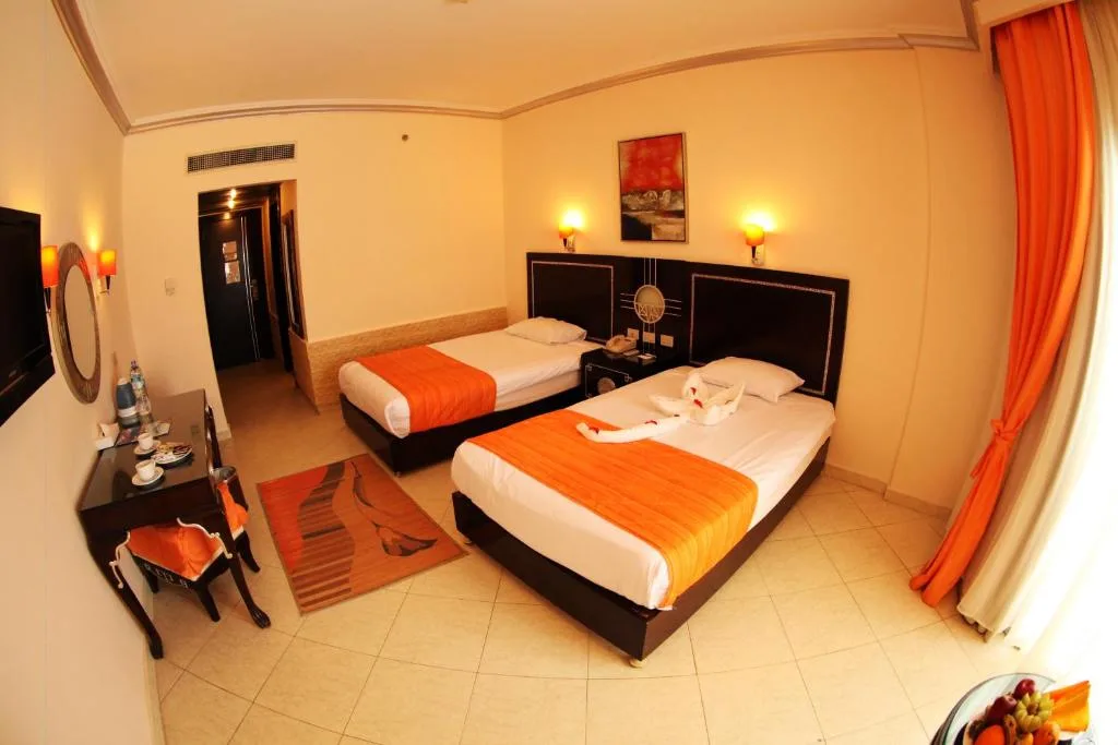Sphinx Aqua Park Beach Resort: another view