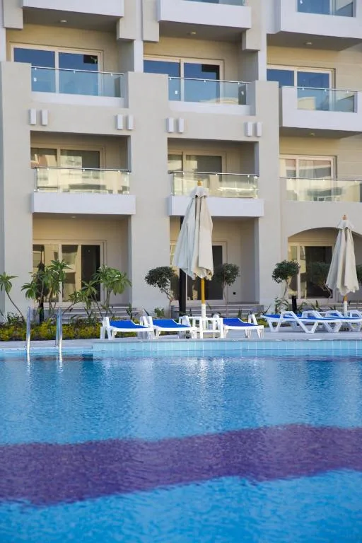 SRNTY Sahl Hasheesh: another view