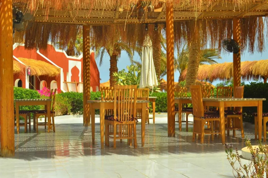 Sun Beach Hotel ABO SOMA: another view