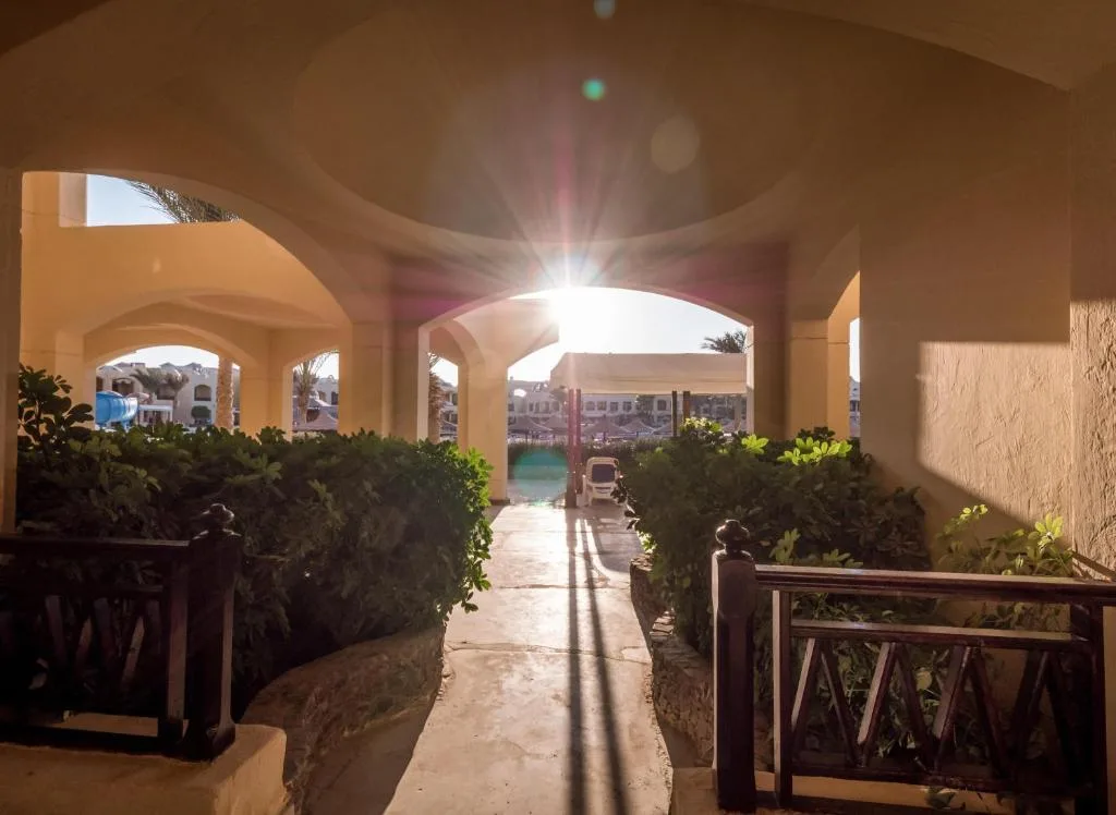 Sunny Days Palma De Mirette Resort & Spa: another view