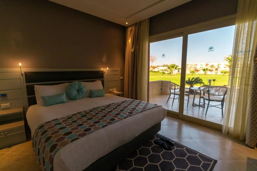Sunrise Crystal Bay Resort Grand Select: another view