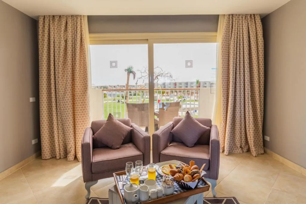 Sunrise Crystal Bay Resort Grand Select: another view