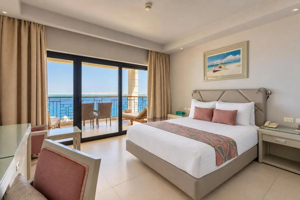 Sunrise Holidays Resort: another view