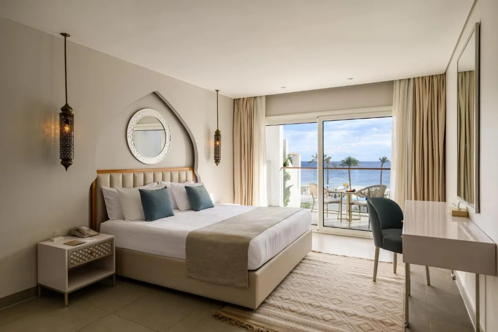 Sunrise Remal Beach Resort: another view