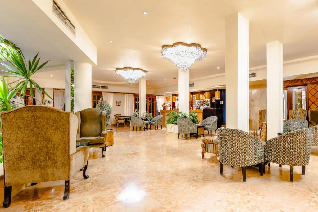 The Grand Hotel: another view