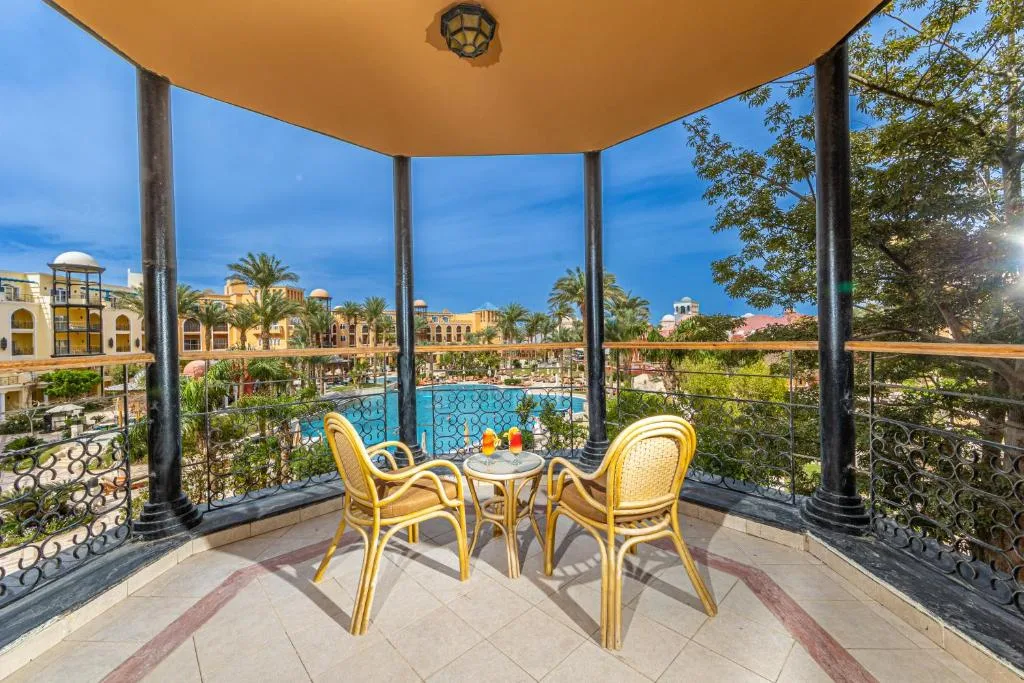 The Grand Resort: another view