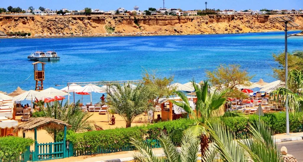 Turquoise Beach Hotel: another view