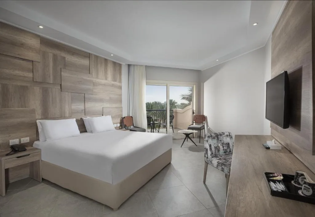 V Grand Sahl Hasheesh: another view