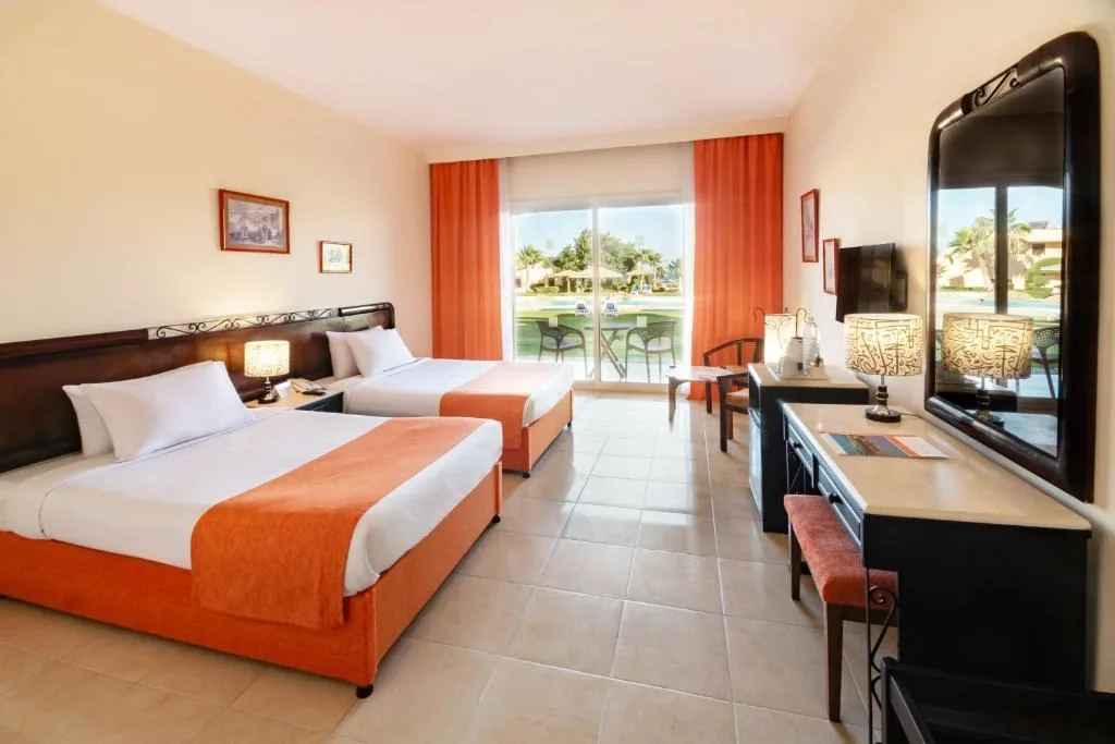 Wadi Lahmy Azur Resort: another view