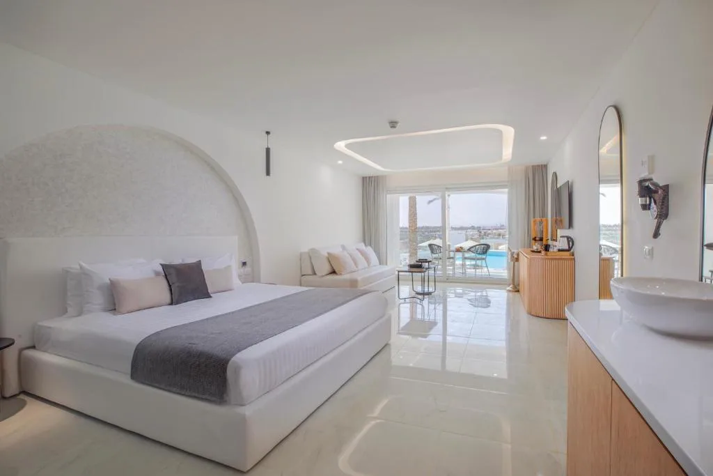 White Hills Resort: another view