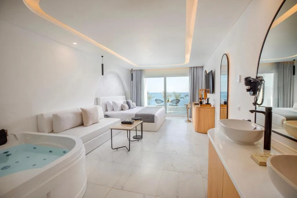 White Hills Resort: another view